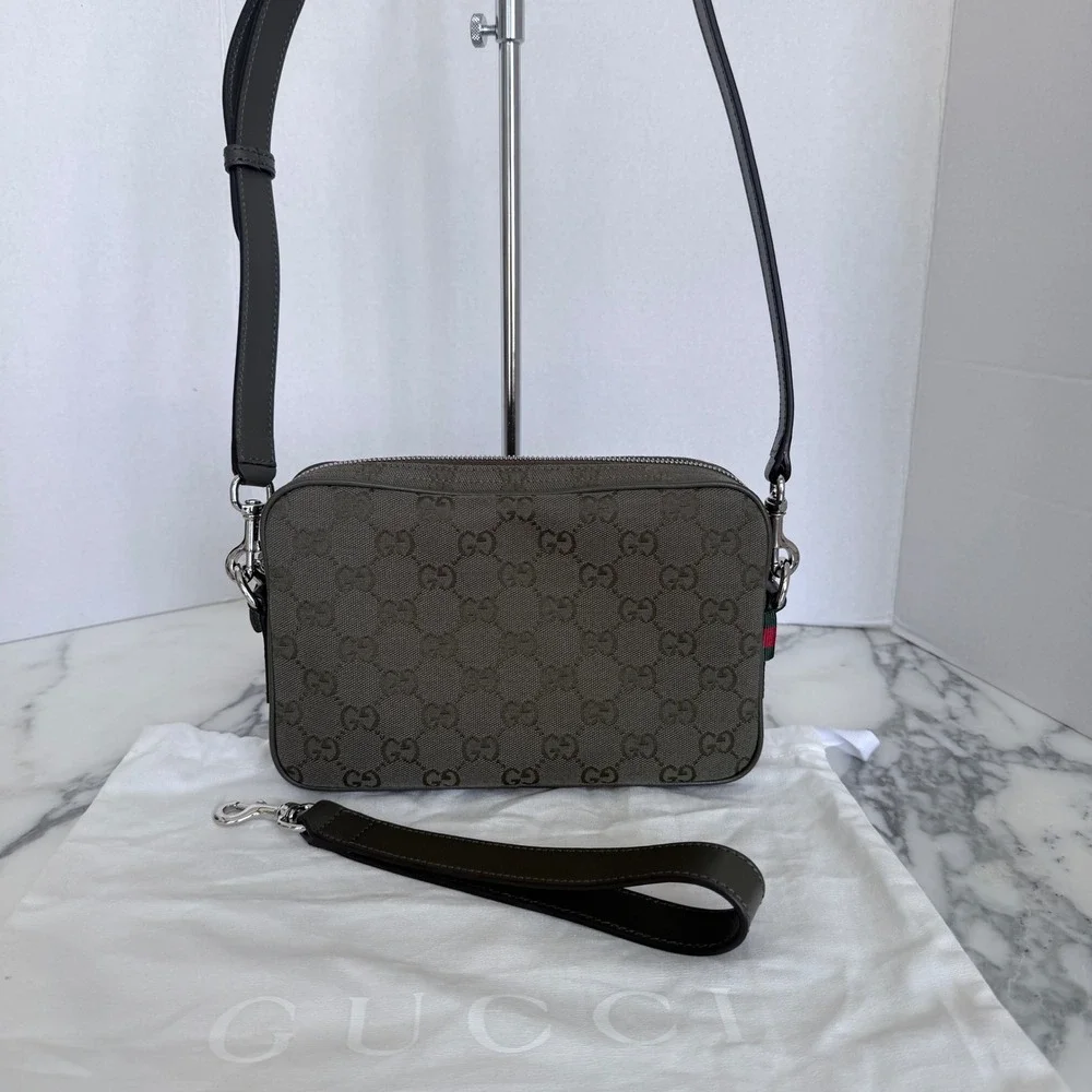 Gucci GG Supreme Canvas Crossbody Messenger Bag Olive Green 634802